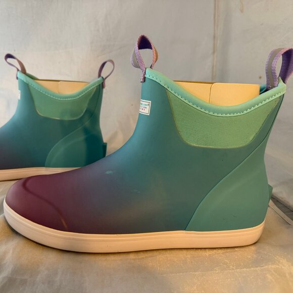 XtraTuf Women's Ankle Deck Boots, Blue Aurora  Size Women 11   NEW With Box - Picture 3 of 7
